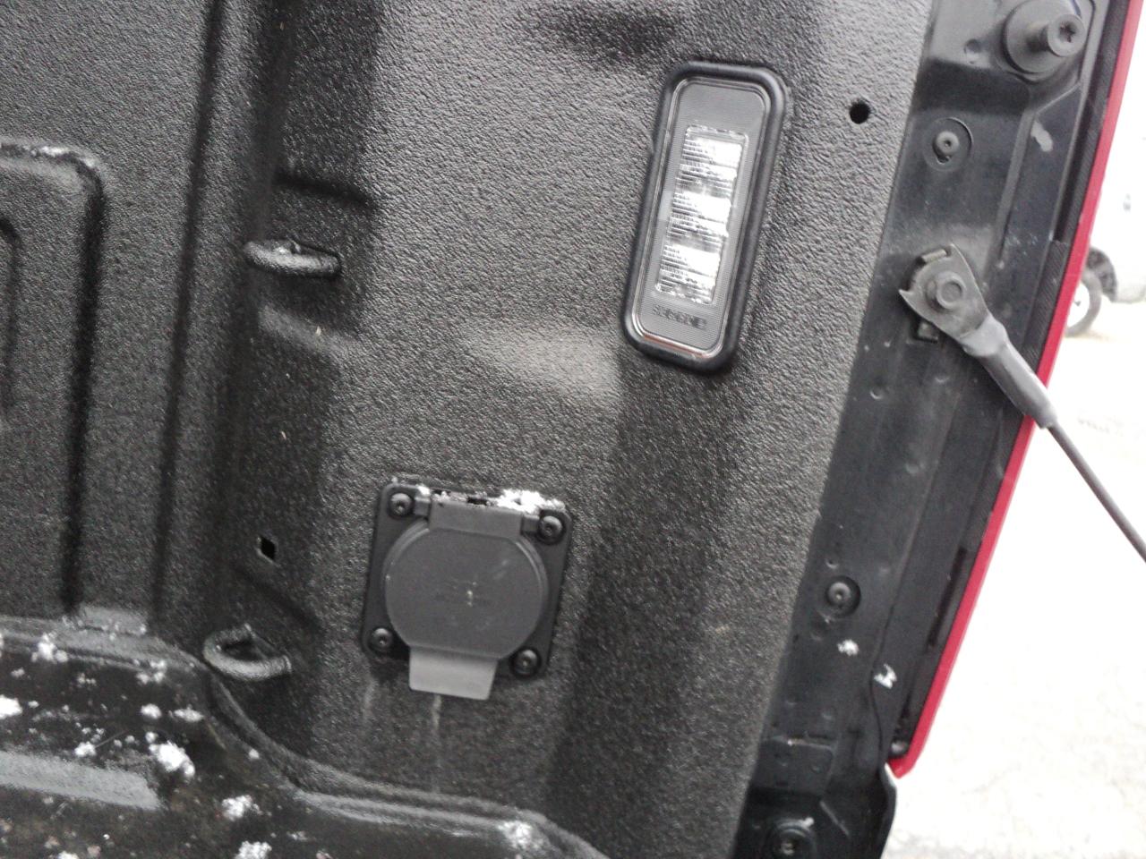 2024 Chevrolet Silverado 1500 CustomTrailBossCrewCab4WDZ71 2.7L4cylGas 5'10"Box - Photo #25