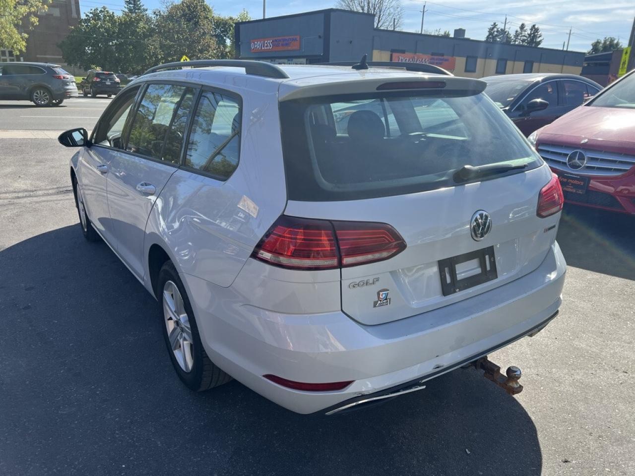 2019 Volkswagen Golf SportWagen Highline Automatic 4MOTION Photo4