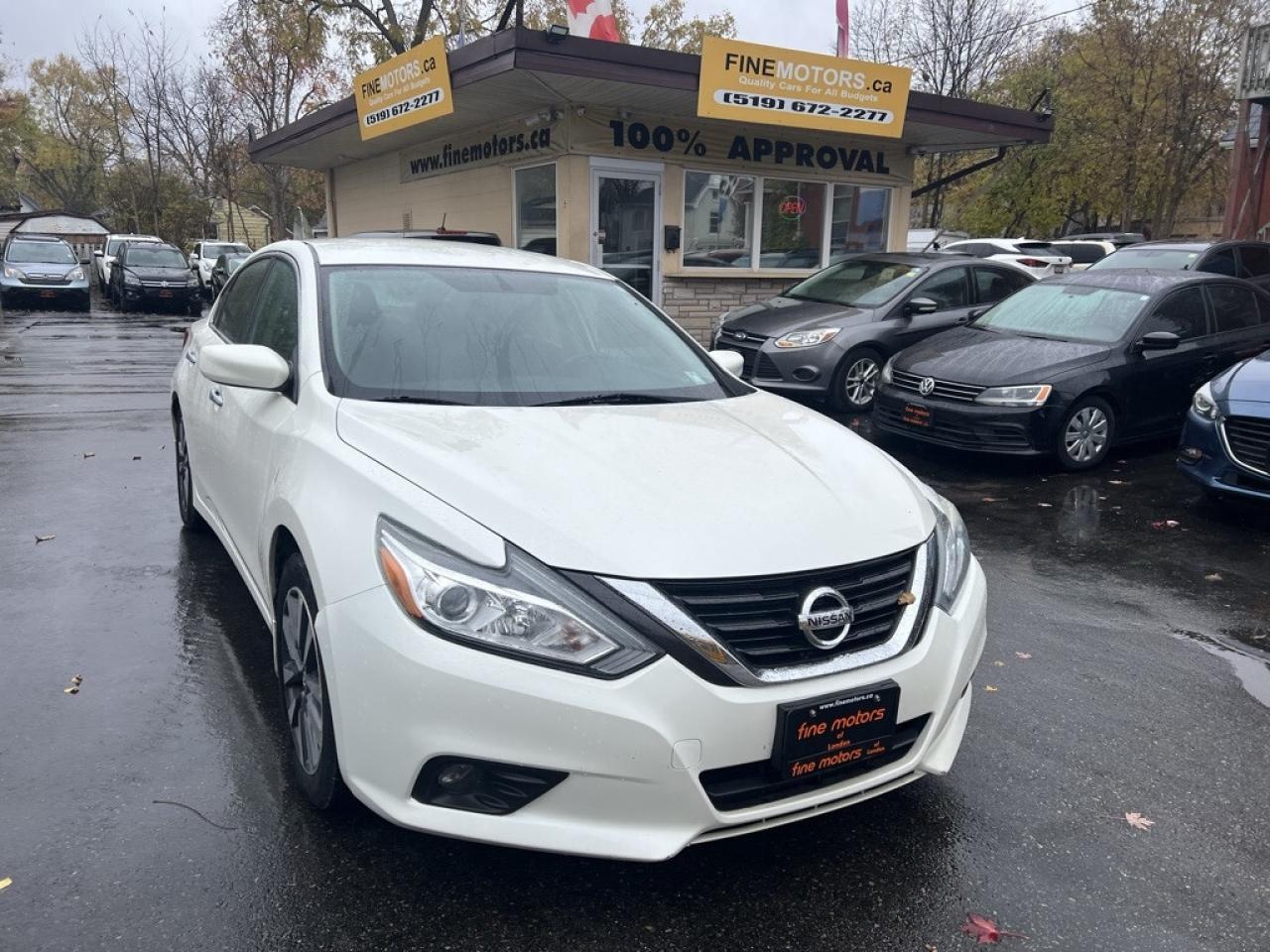 2017 Nissan Altima SV 4dr Sedan I4 CVT 2.5 Photo0