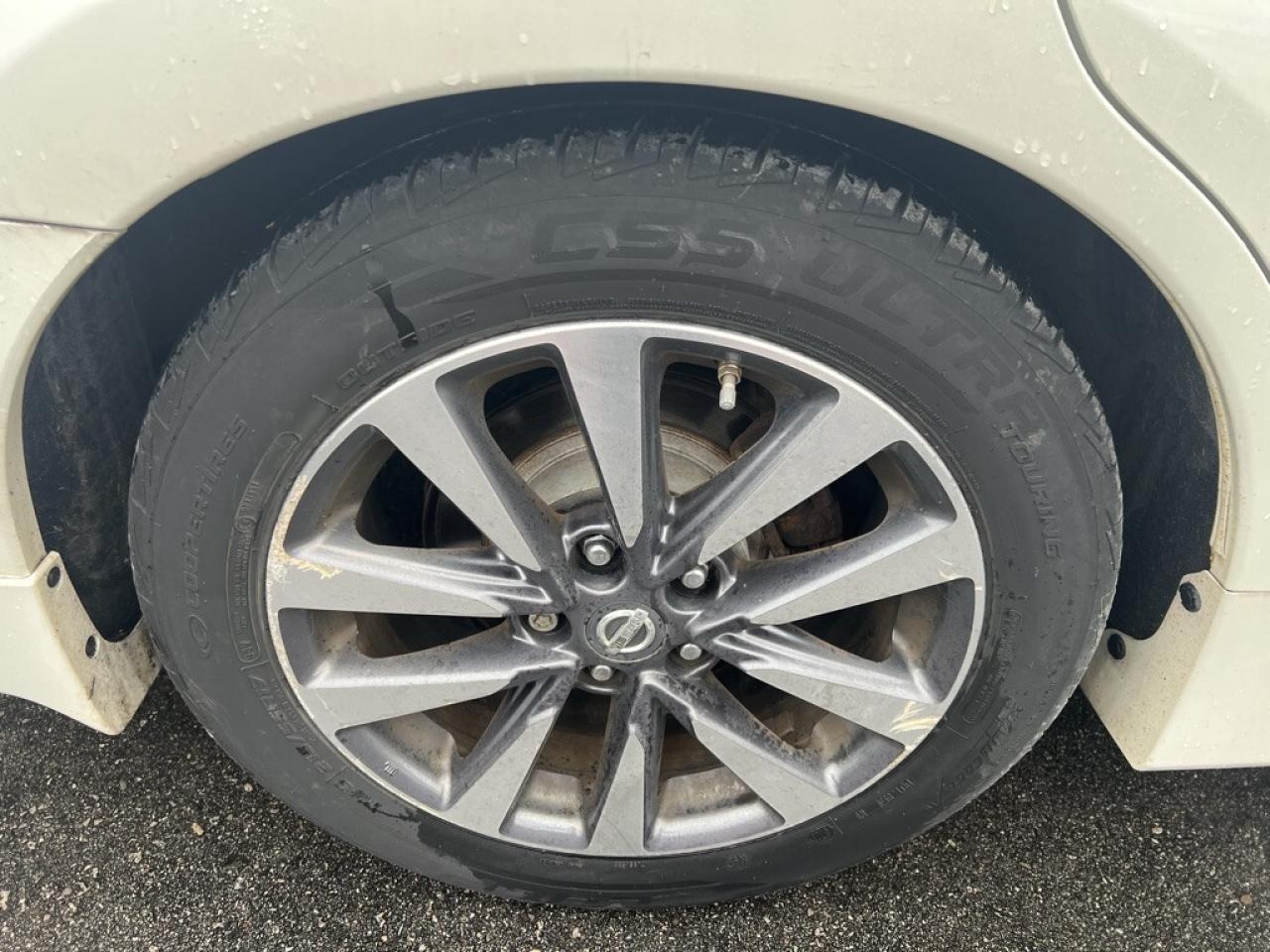 2017 Nissan Altima SV 4dr Sedan I4 CVT 2.5 Photo