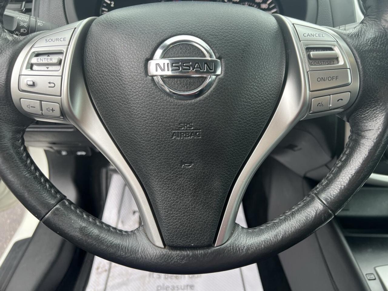 2017 Nissan Altima SV 4dr Sedan I4 CVT 2.5 Photo