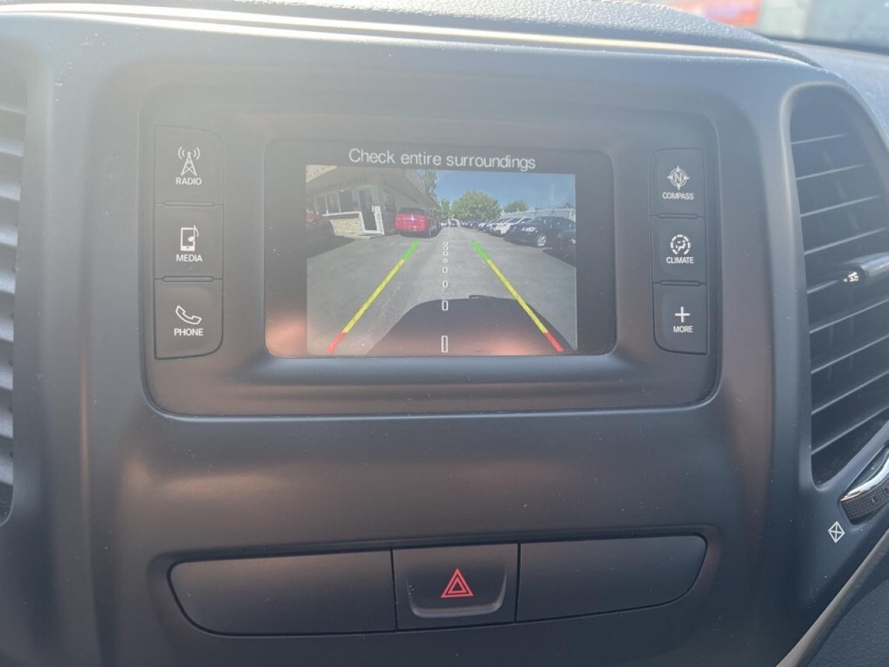 2015 Jeep Cherokee Sport 4dr Front-wheel Drive Automatic Photo