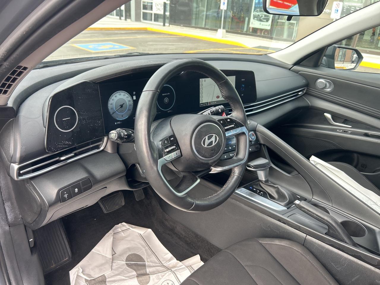 2024 Hyundai Elantra Preferred IVT w-Tech Pkg   Starting from 4.49% OAC Photo