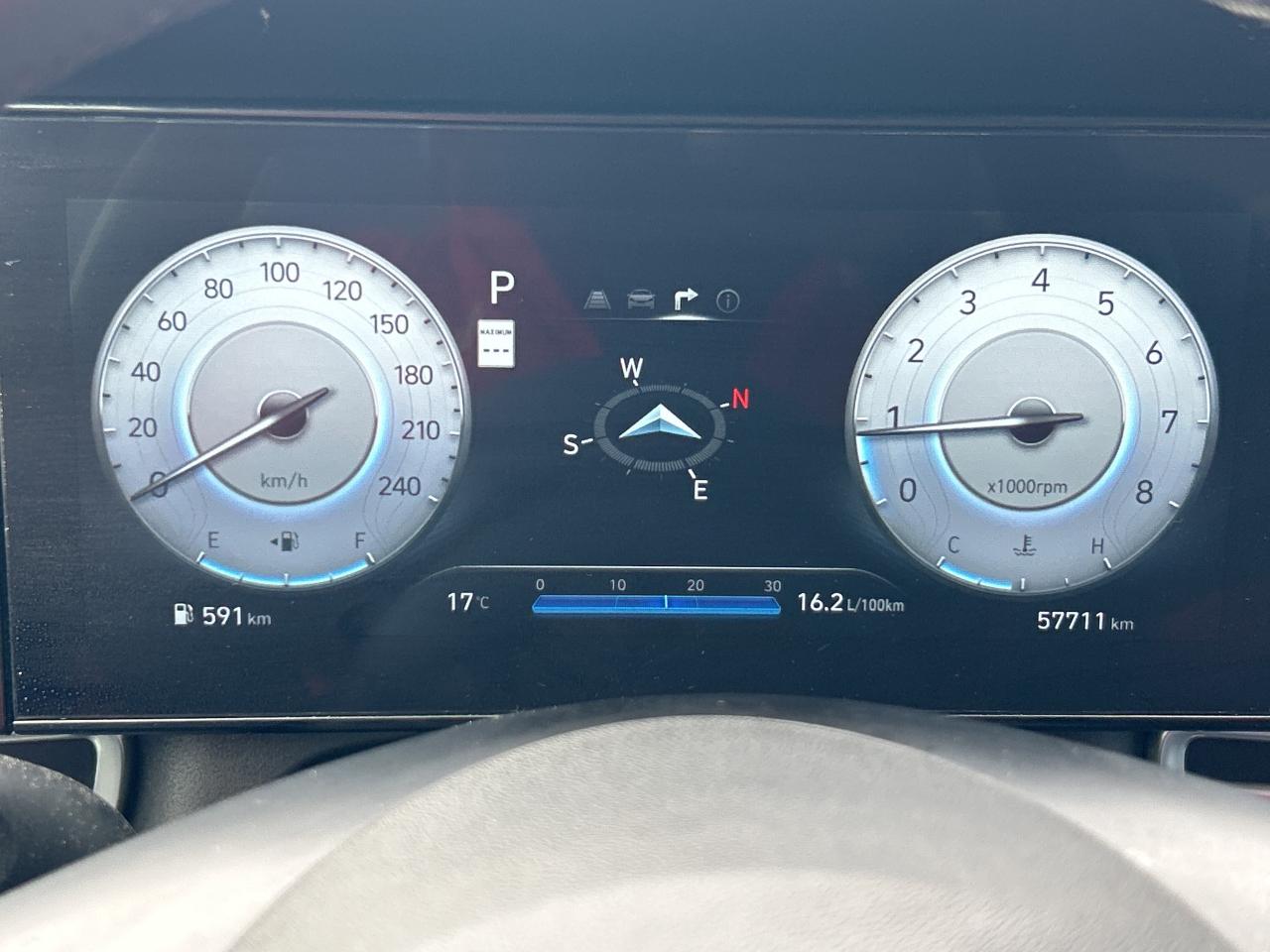 2024 Hyundai Elantra Preferred IVT w-Tech Pkg   Starting from 4.49% OAC Photo