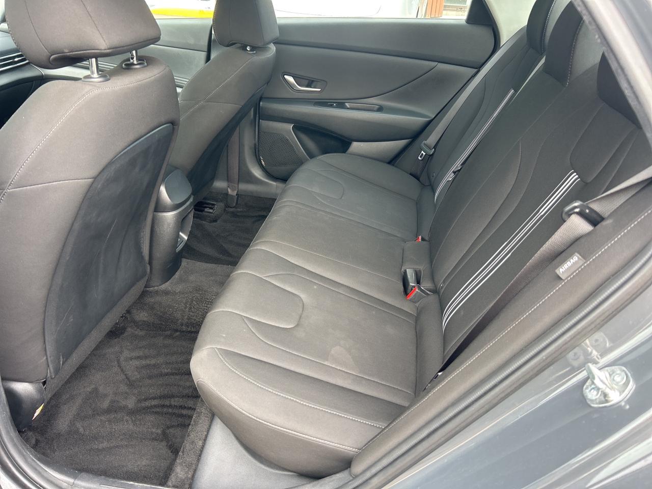 2024 Hyundai Elantra Preferred IVT w-Tech Pkg   Starting from 4.49% OAC Photo