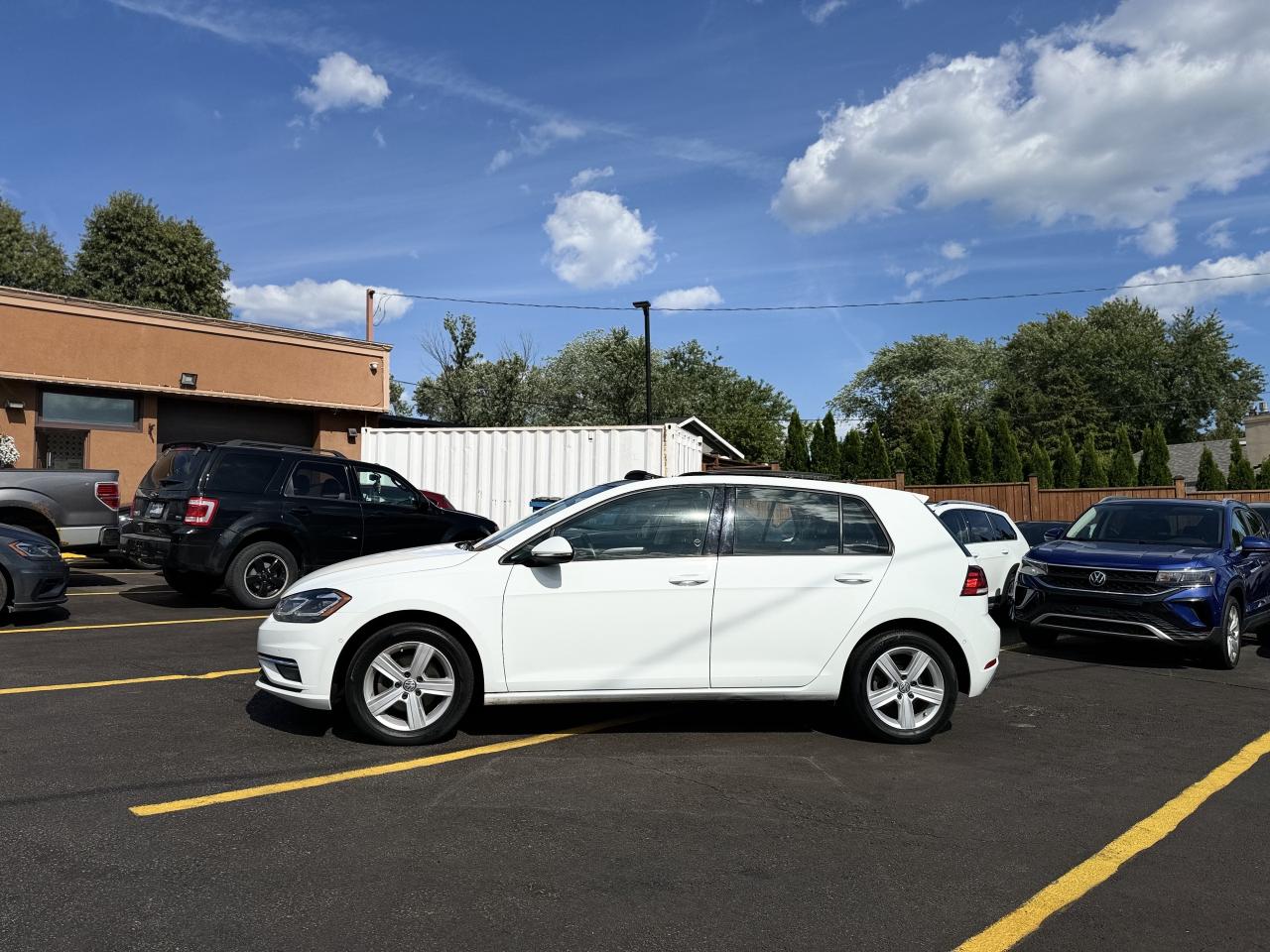 2018 Volkswagen Golf LED LIGHTS   Leather Seats! Photo