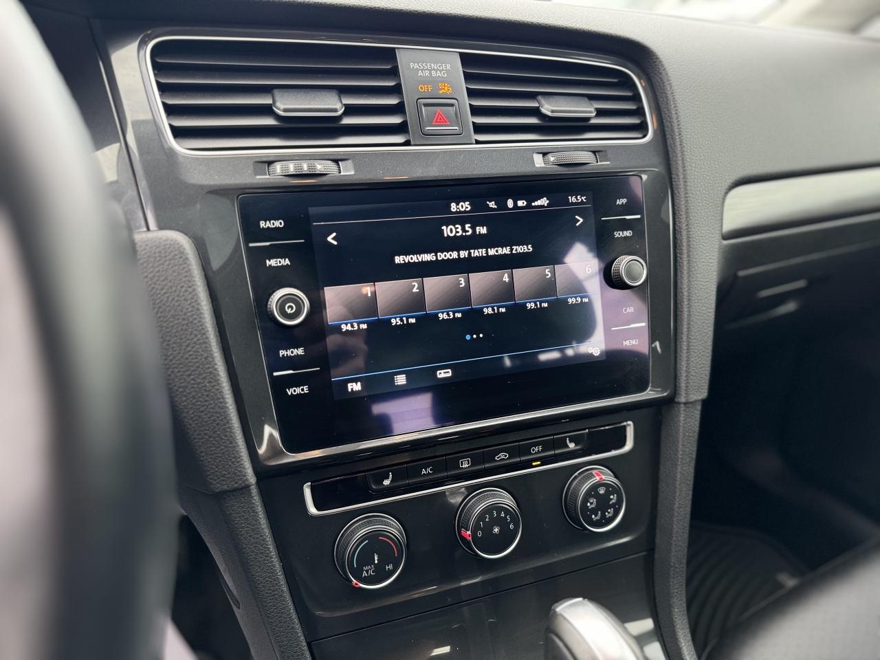 2018 Volkswagen Golf LED LIGHTS   Leather Seats! Photo