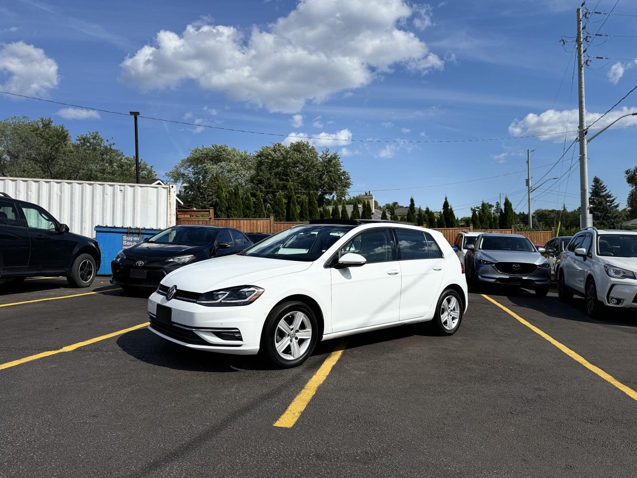 2018 Volkswagen Golf LED LIGHTS   Leather Seats! Photo