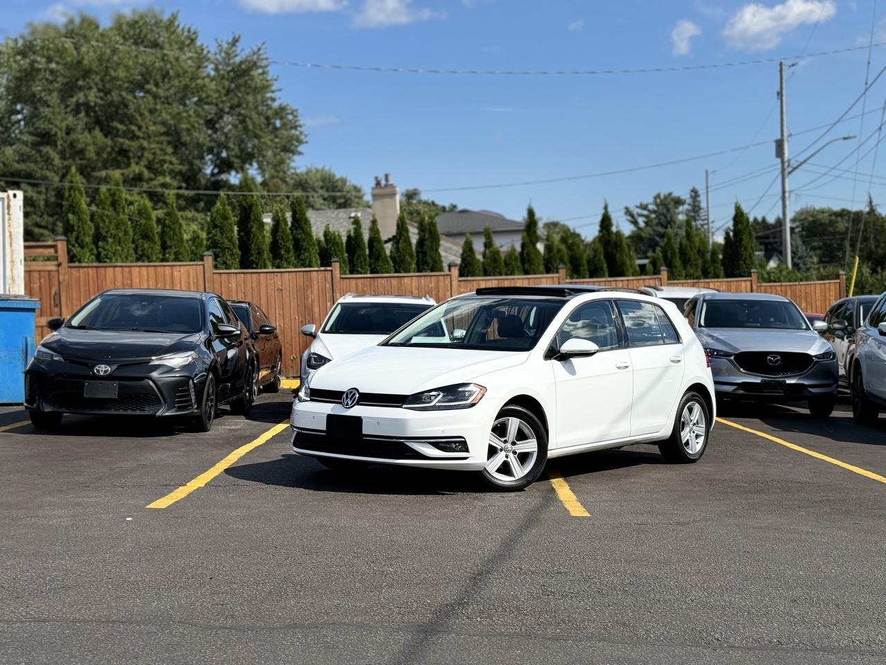 2018 Volkswagen Golf LED LIGHTS   Leather Seats! Photo