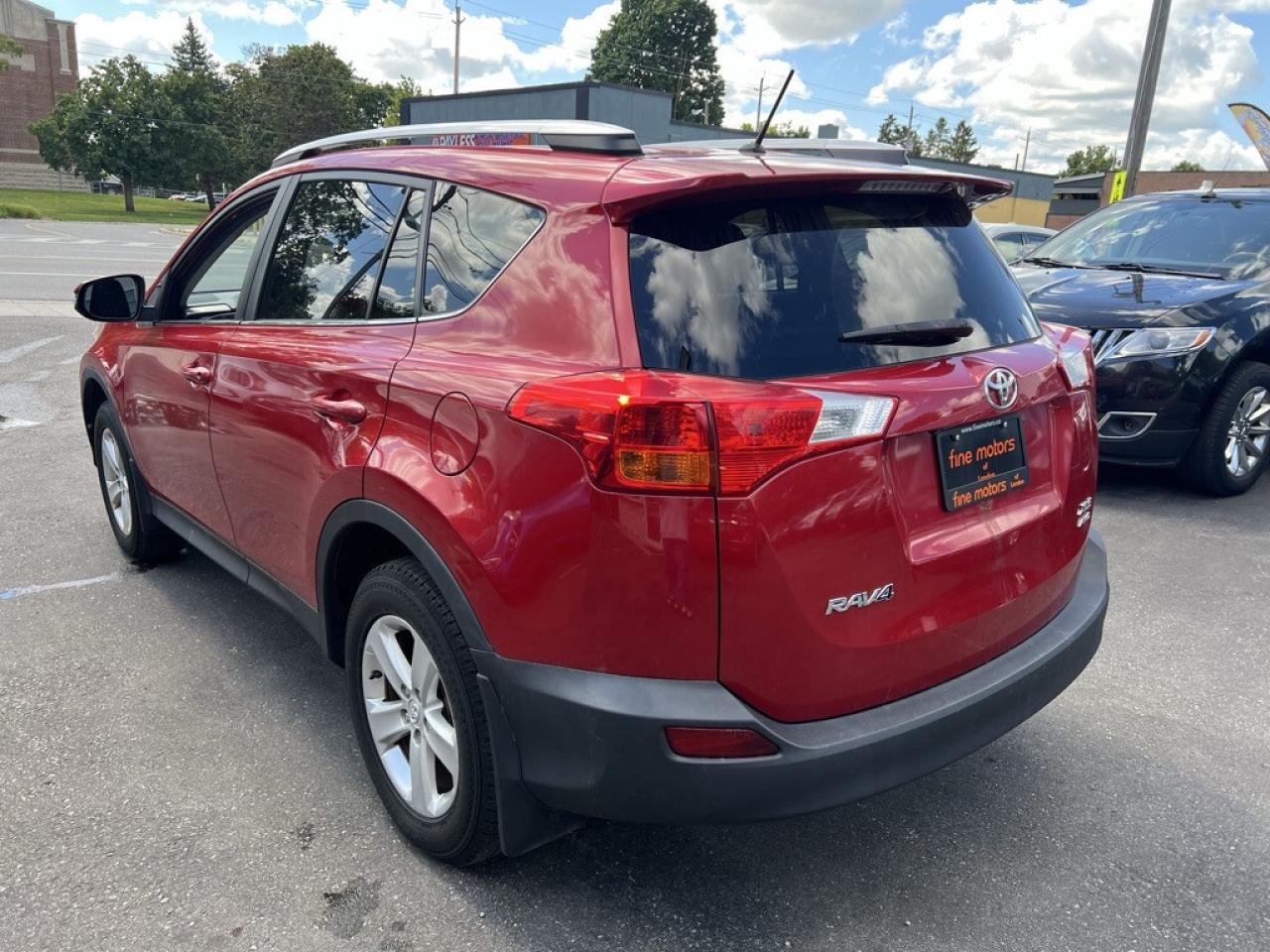 2013 Toyota RAV4 XLE 4dr All-wheel Drive Automatic Photo4