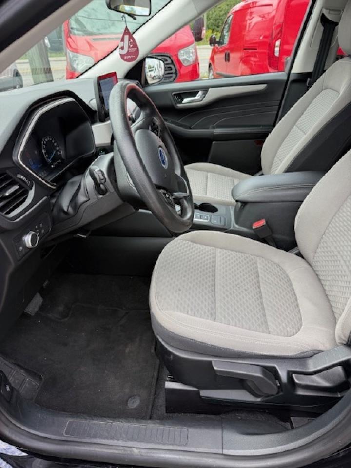 2021 Ford Escape SE Hybrid AWD. wholesale priced to the public Photo