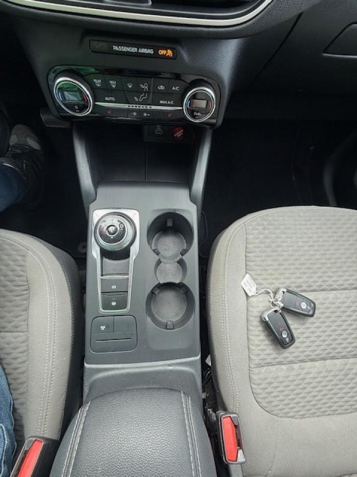 2021 Ford Escape SE Hybrid AWD. wholesale priced to the public Photo