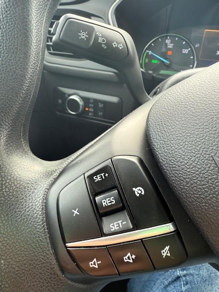 2021 Ford Escape SE Hybrid AWD. wholesale priced to the public Photo