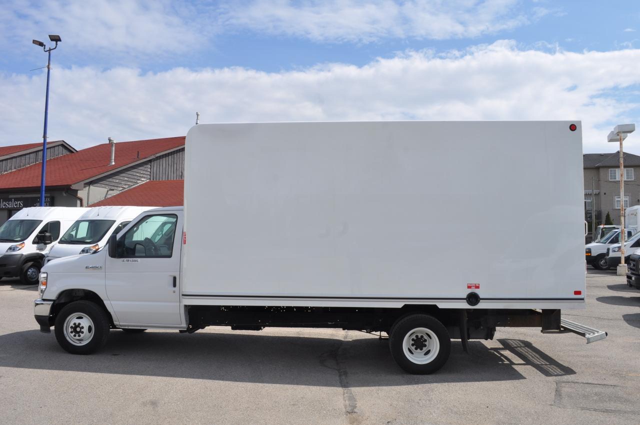 2021 Ford Econoline 16Ft  Box + Ramp Photo