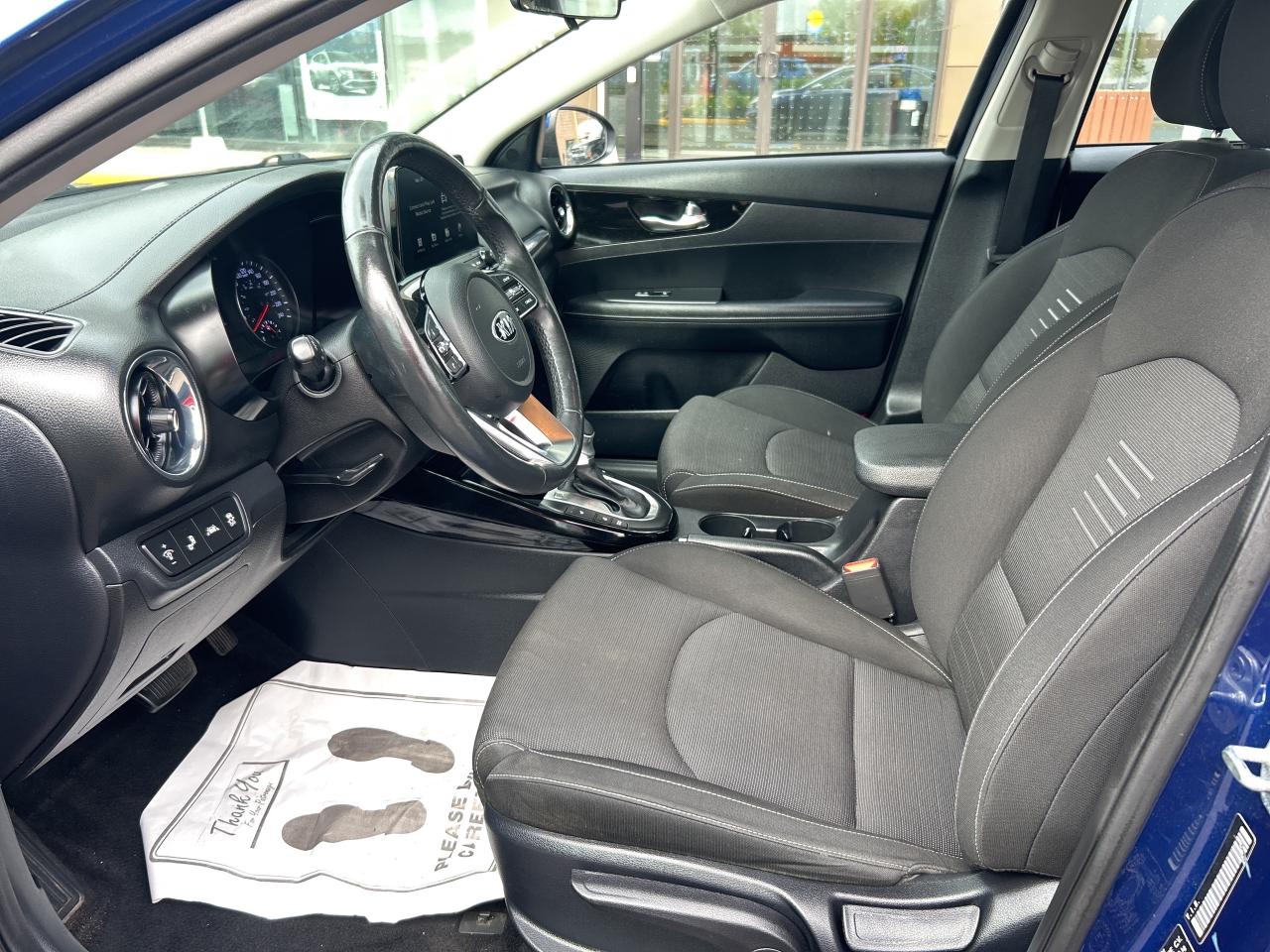 2019 Kia Forte EX IVT Photo