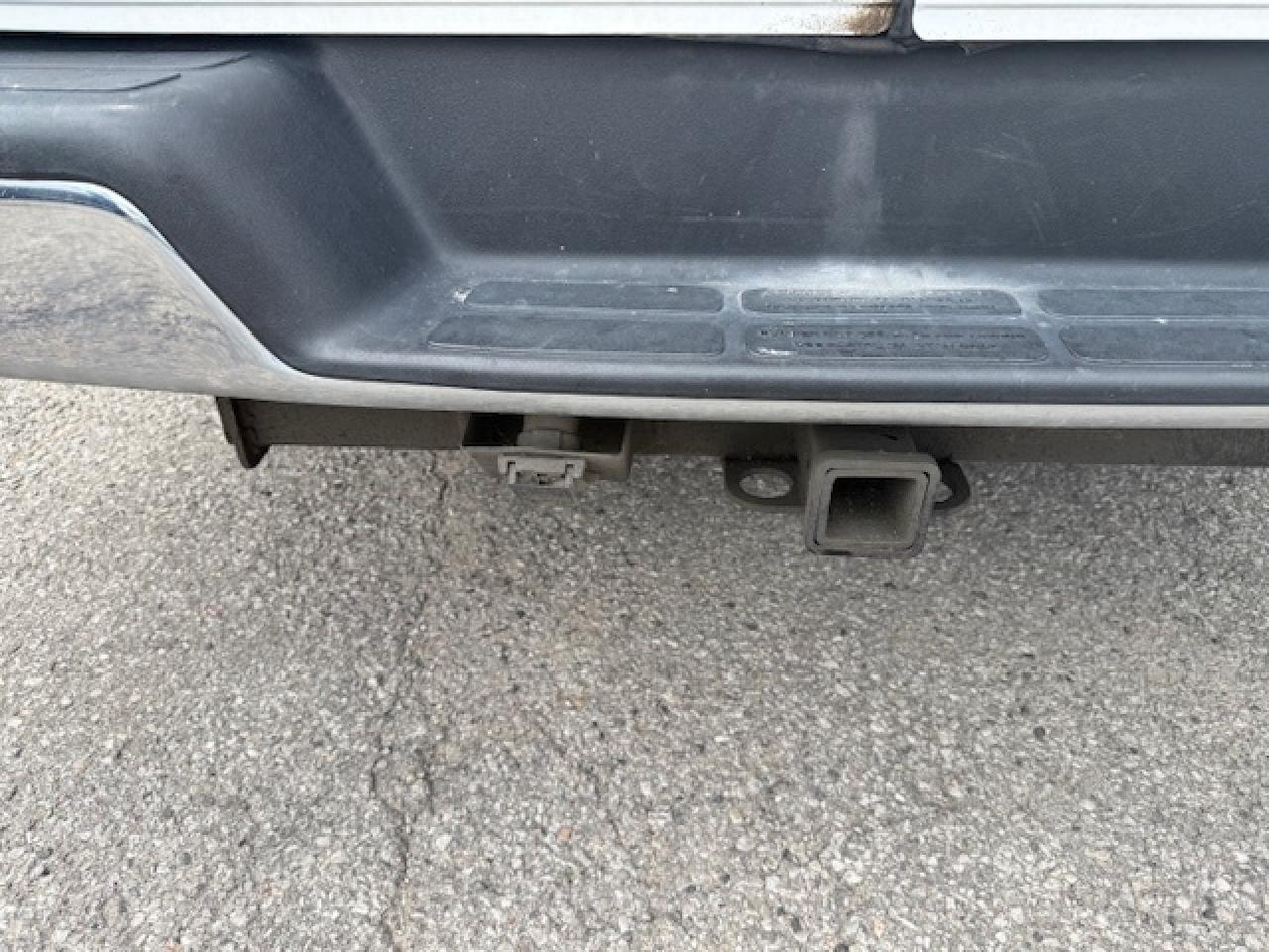 2016 Chevrolet Express Passenger 12 Passenger. Only 38,000 Kms. Extended! Photo