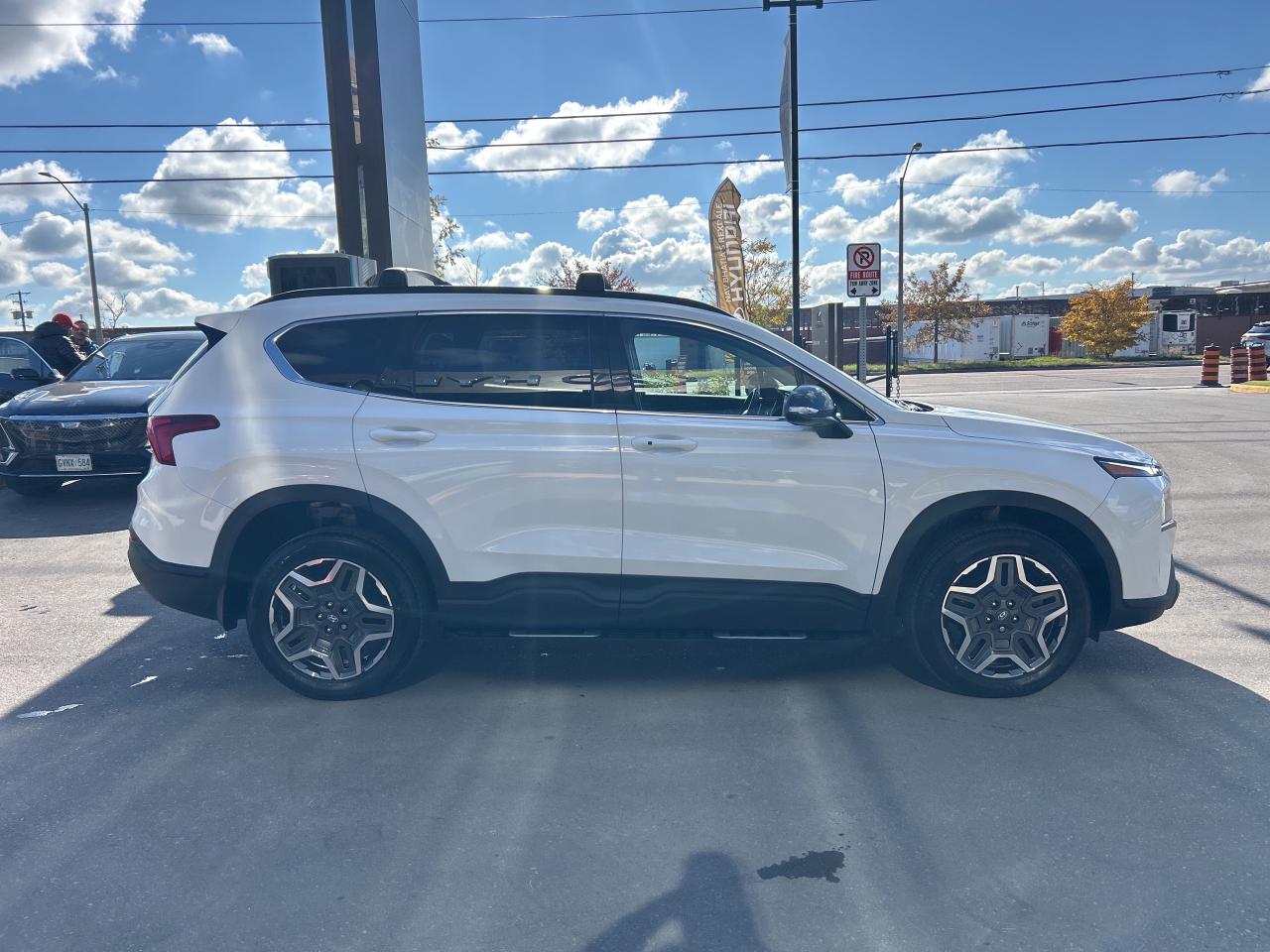 2023 Hyundai Santa Fe Urban AWD   Starting from 4.99% OAC Photo