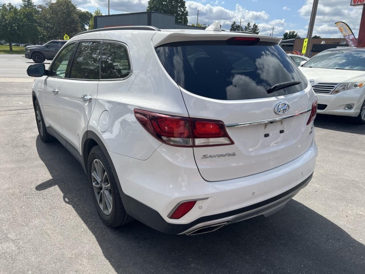 2017 Hyundai Santa Fe XL All-wheel Drive 4dr Luxury Photo