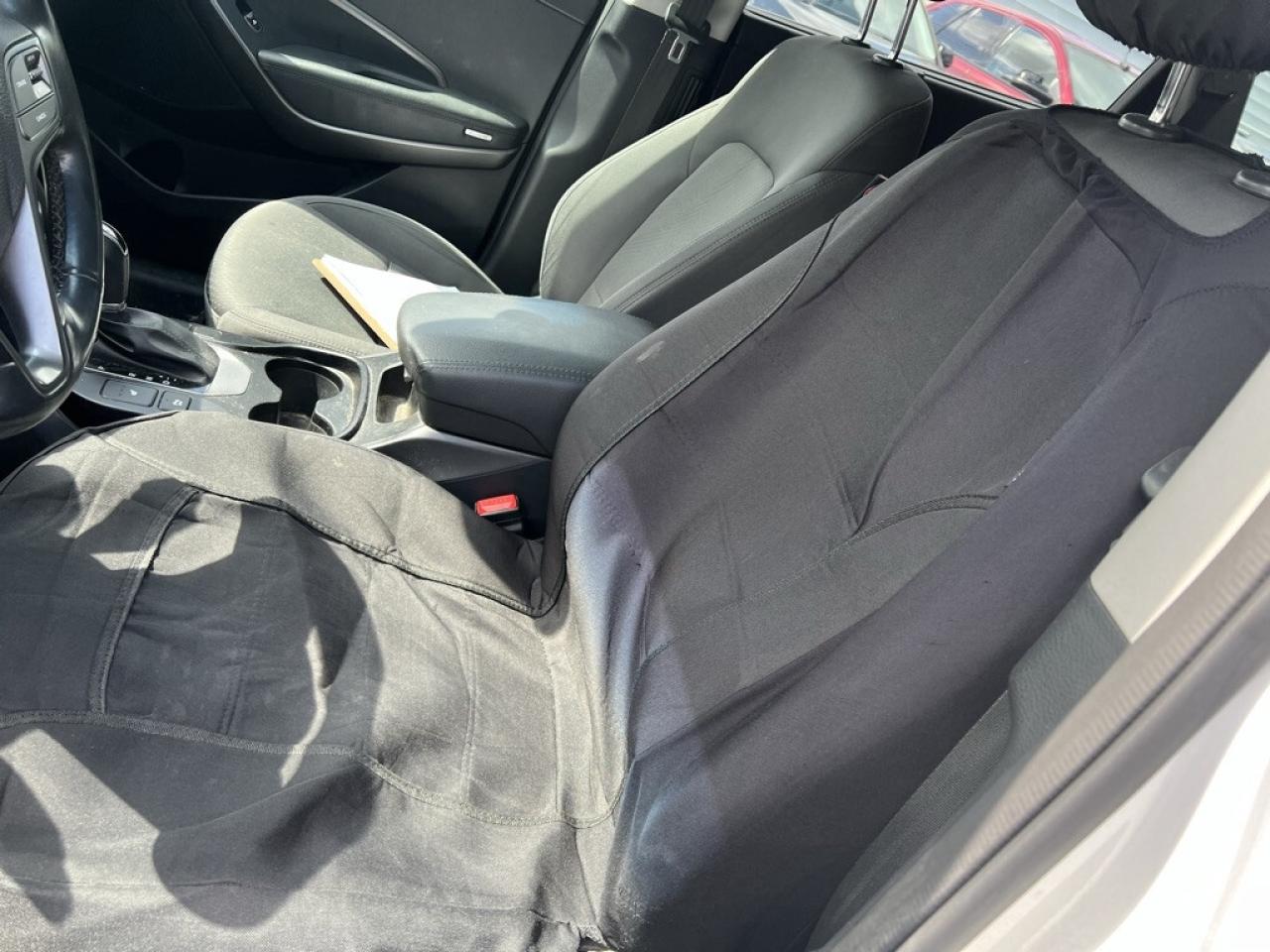 2017 Hyundai Santa Fe XL All-wheel Drive 4dr Luxury Photo