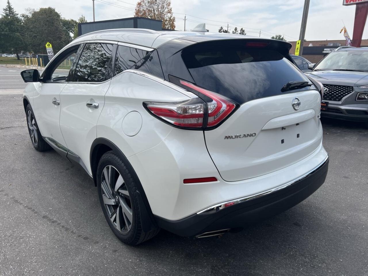 2017 Nissan Murano Platinum 4dr All-wheel Drive CVT Photo4