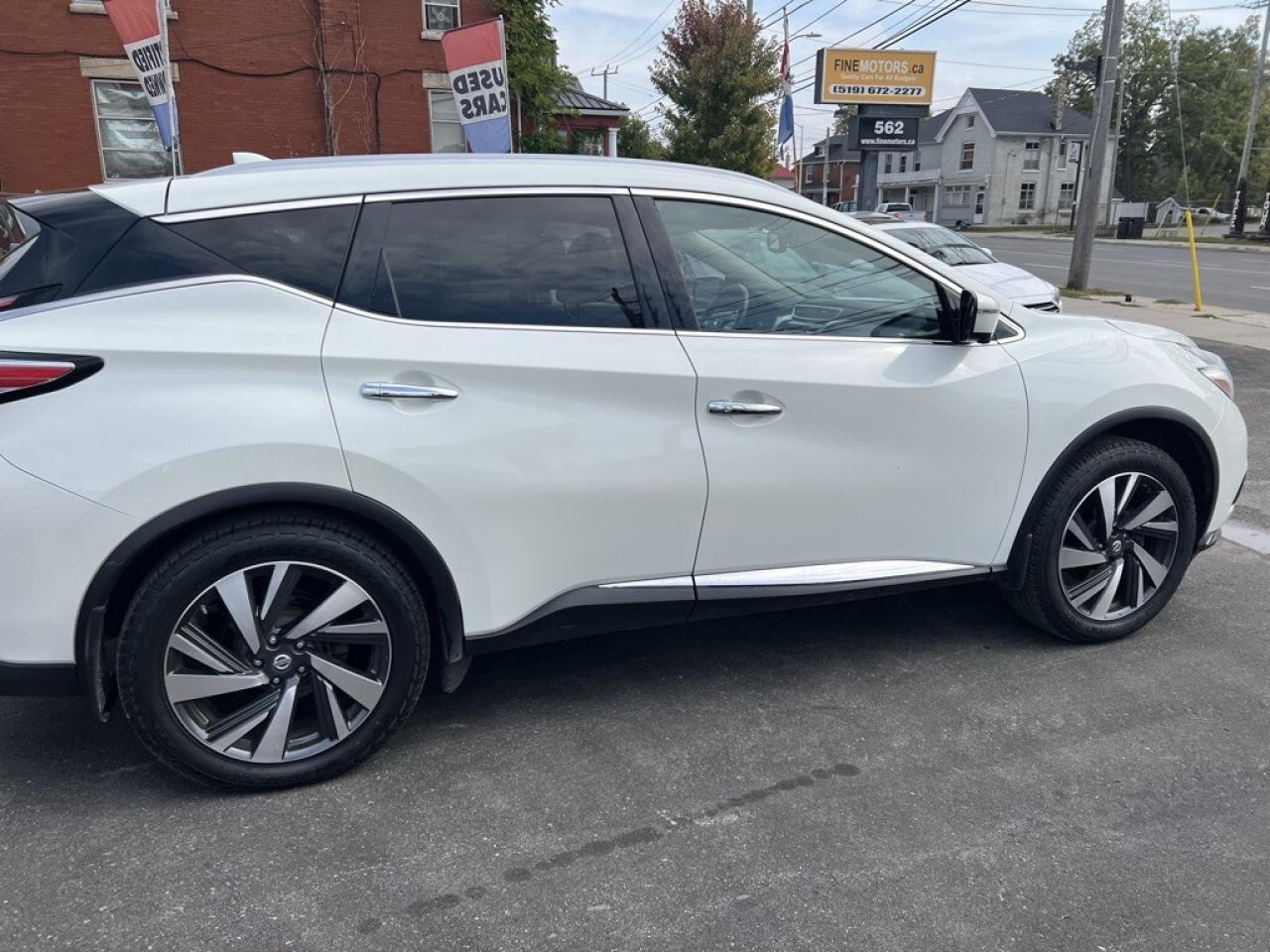 2017 Nissan Murano Platinum 4dr All-wheel Drive CVT Photo