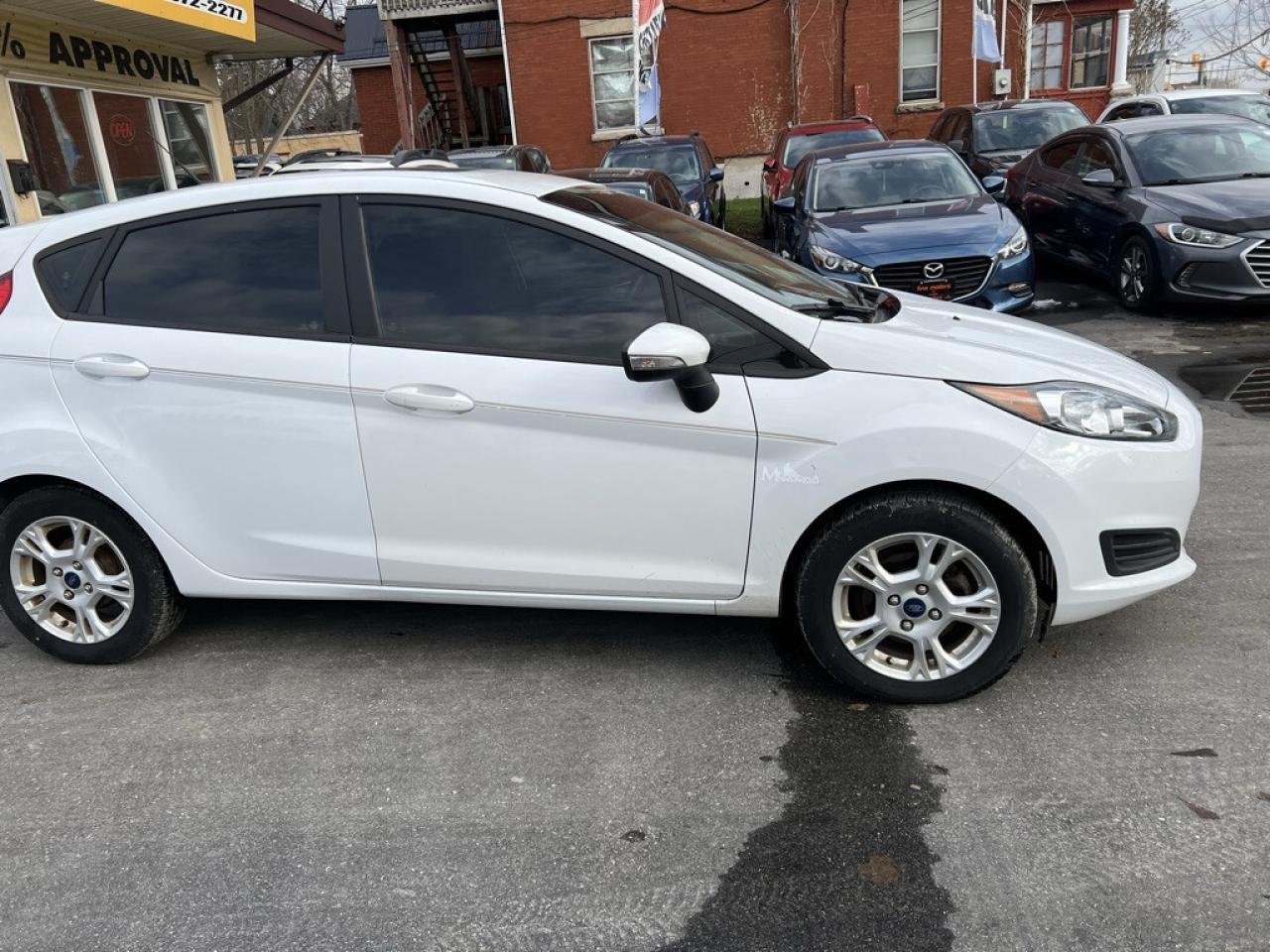 2015 Ford Fiesta SE 4dr Sedan Automatic Photo