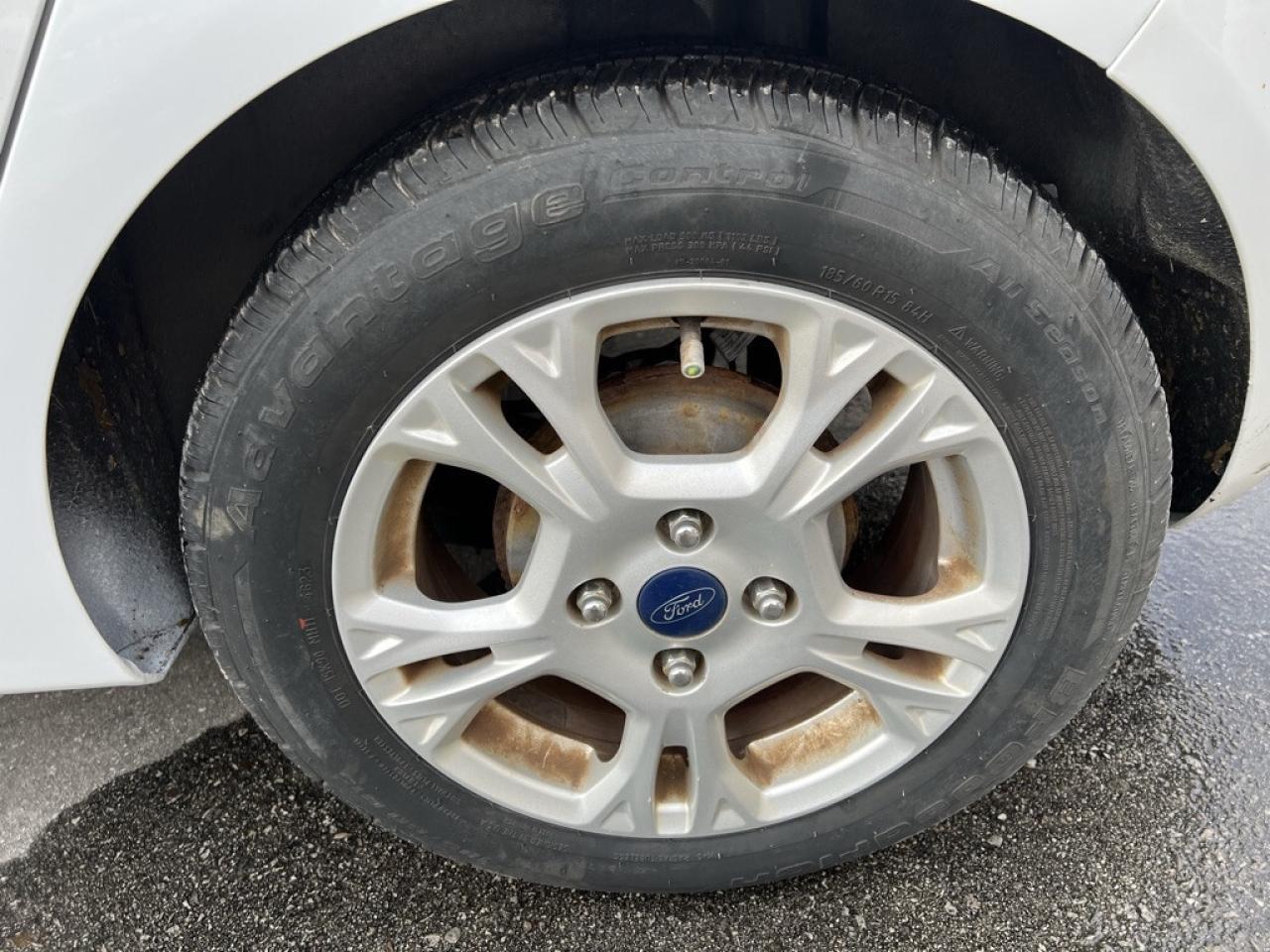 2015 Ford Fiesta SE 4dr Sedan Automatic Photo