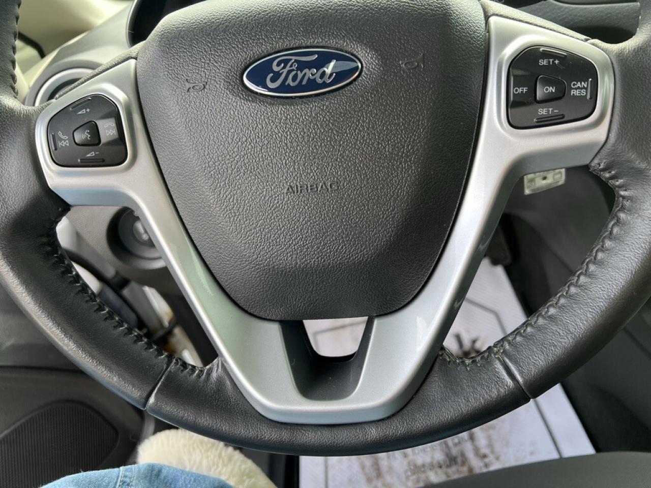 2015 Ford Fiesta SE 4dr Sedan Automatic Photo