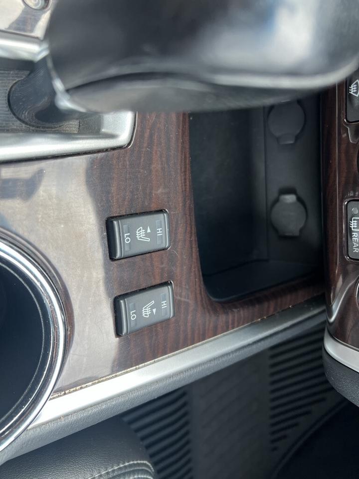 2014 Nissan Pathfinder SL 4dr 4WD CVT Photo