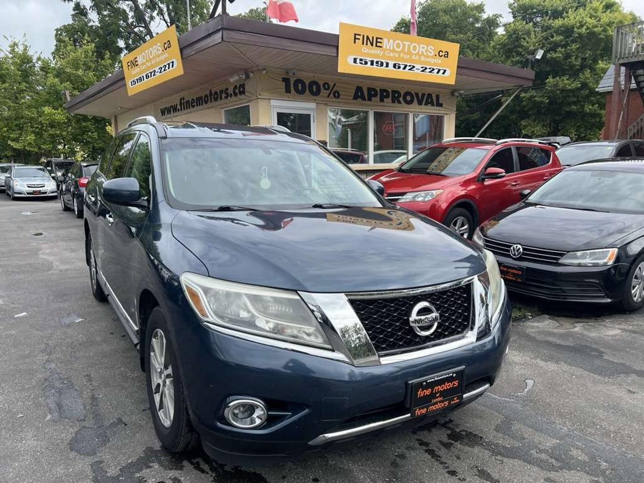 2014 Nissan Pathfinder SL 4dr 4WD CVT Photo