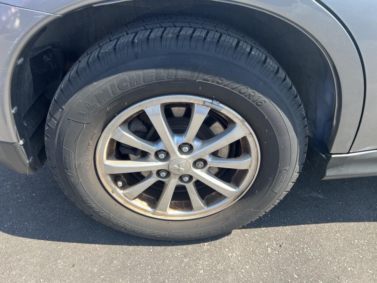 2013 Mitsubishi RVR 2WD 4dr CVT SE Photo