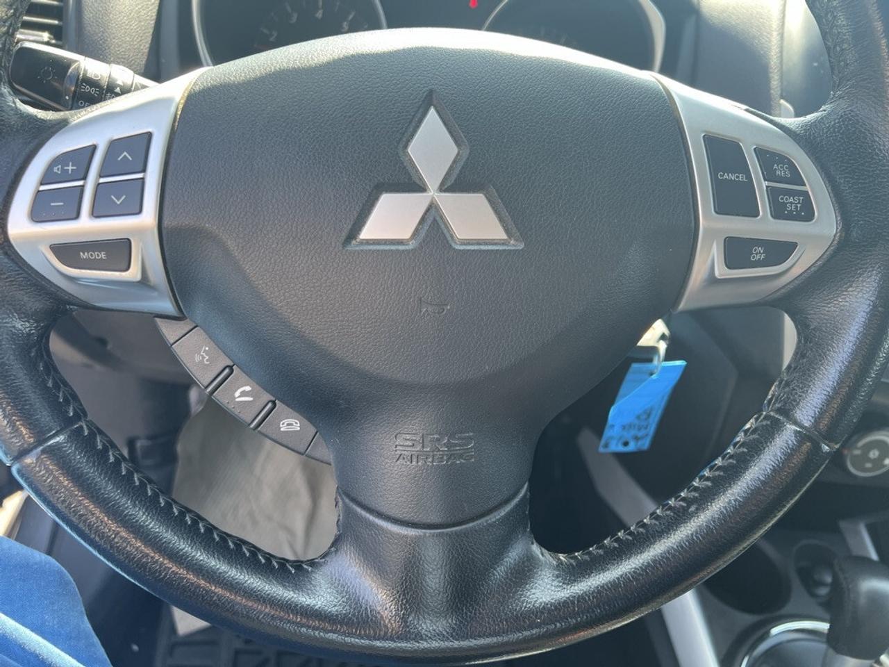 2013 Mitsubishi RVR 2WD 4dr CVT SE Photo