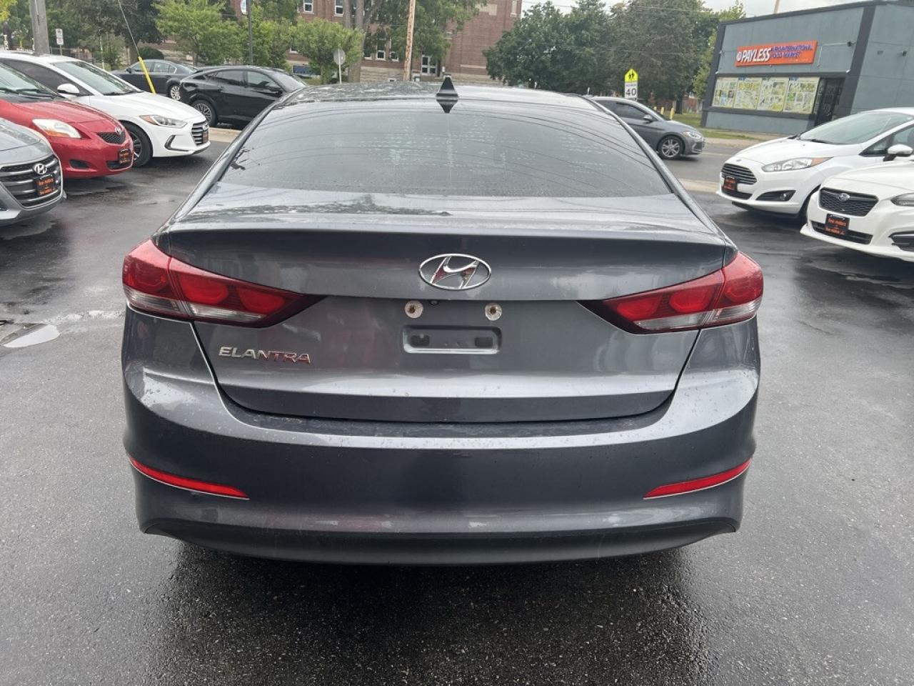 2017 Hyundai Elantra GT 5dr Sedan  Automatic GL Photo