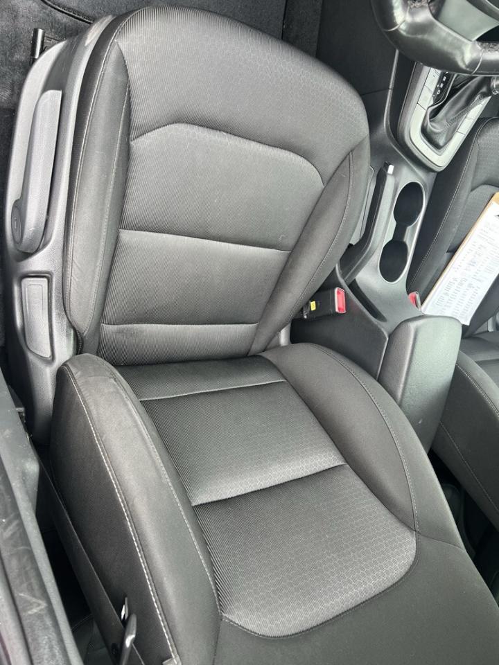 2017 Hyundai Elantra GT 5dr Sedan  Automatic GL Photo