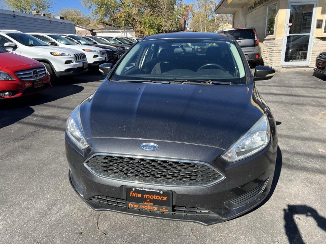 2015 Ford Focus SE 4dr Hatchback Automatic Photo2