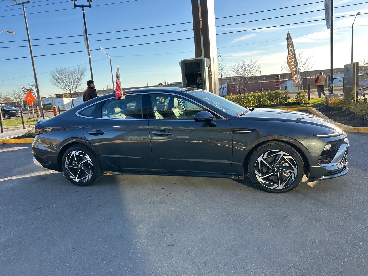 2025 Hyundai Sonata 2.5 Preferred-Trend AWD   Starting from 4.69% OAC Photo
