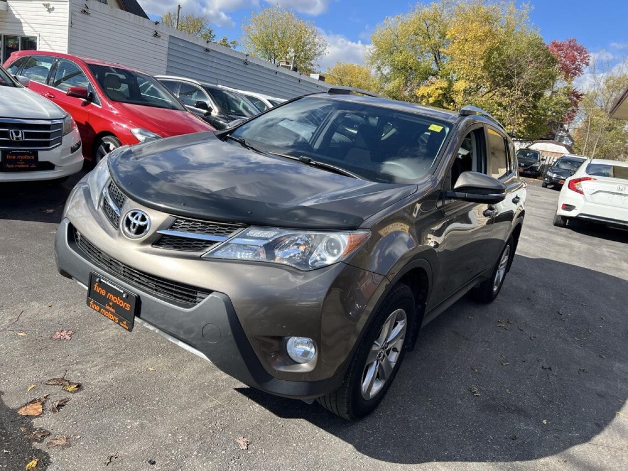 2015 Toyota RAV4 XLE 4dr Front-wheel Drive Automatic Photo2