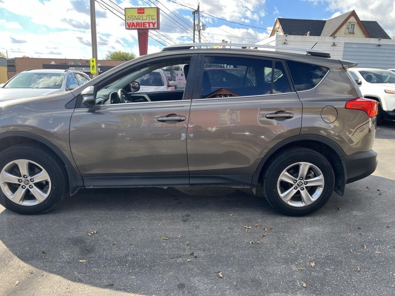 2015 Toyota RAV4 XLE 4dr Front-wheel Drive Automatic Photo3