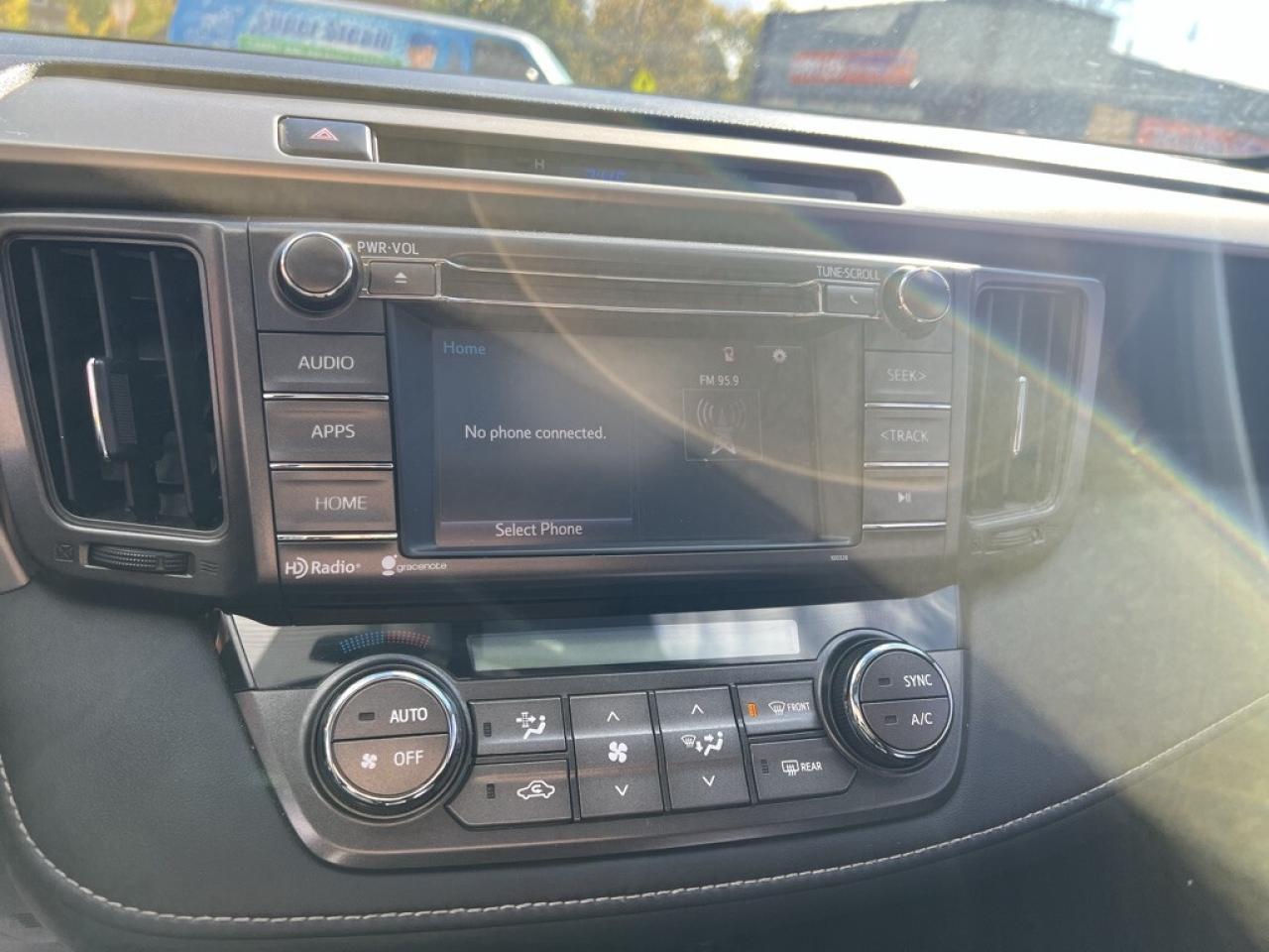 2015 Toyota RAV4 XLE 4dr Front-wheel Drive Automatic Photo