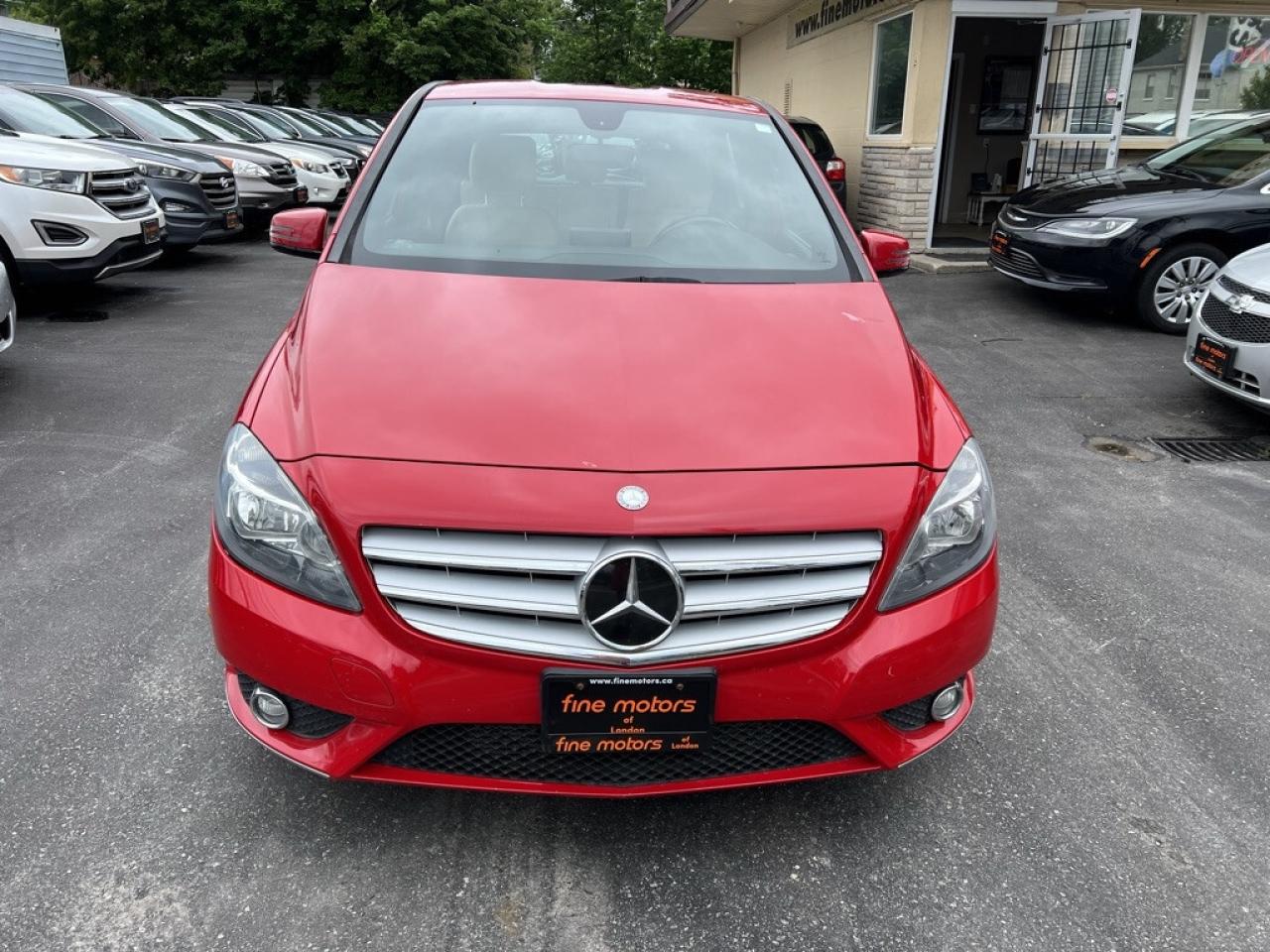 2014 Mercedes-Benz B-Class 4dr Hatchback B250 Sports Tourer Photo