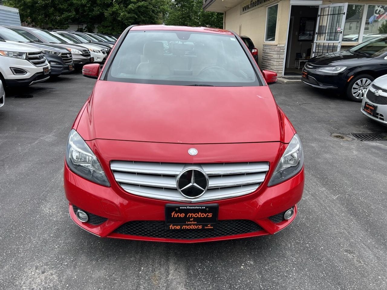 2014 Mercedes-Benz B-Class 4dr Hatchback B250 Sports Tourer Photo