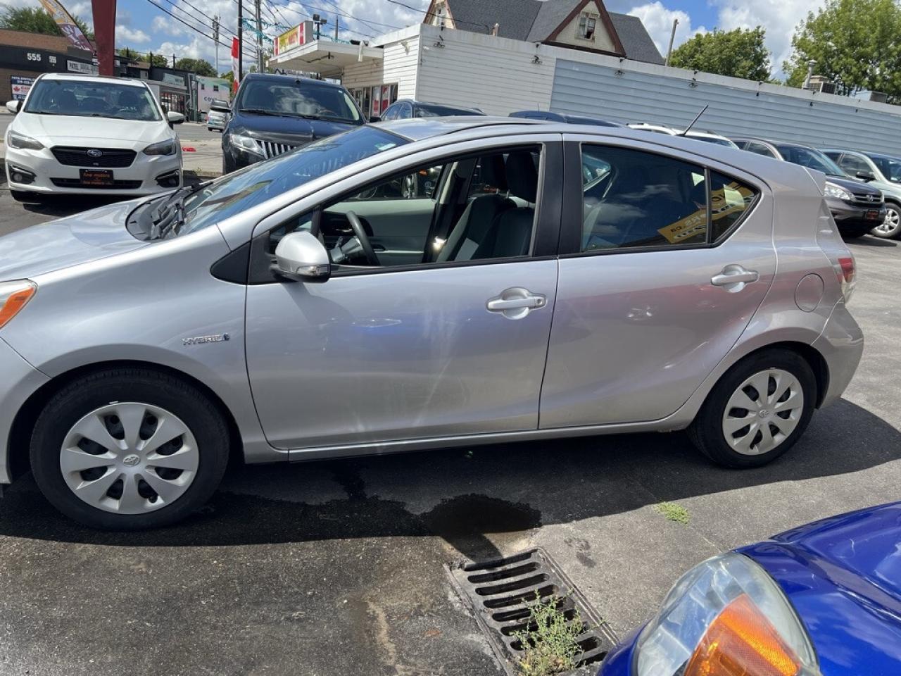 2012 Toyota Prius c 5dr Hatchback Technology Photo3