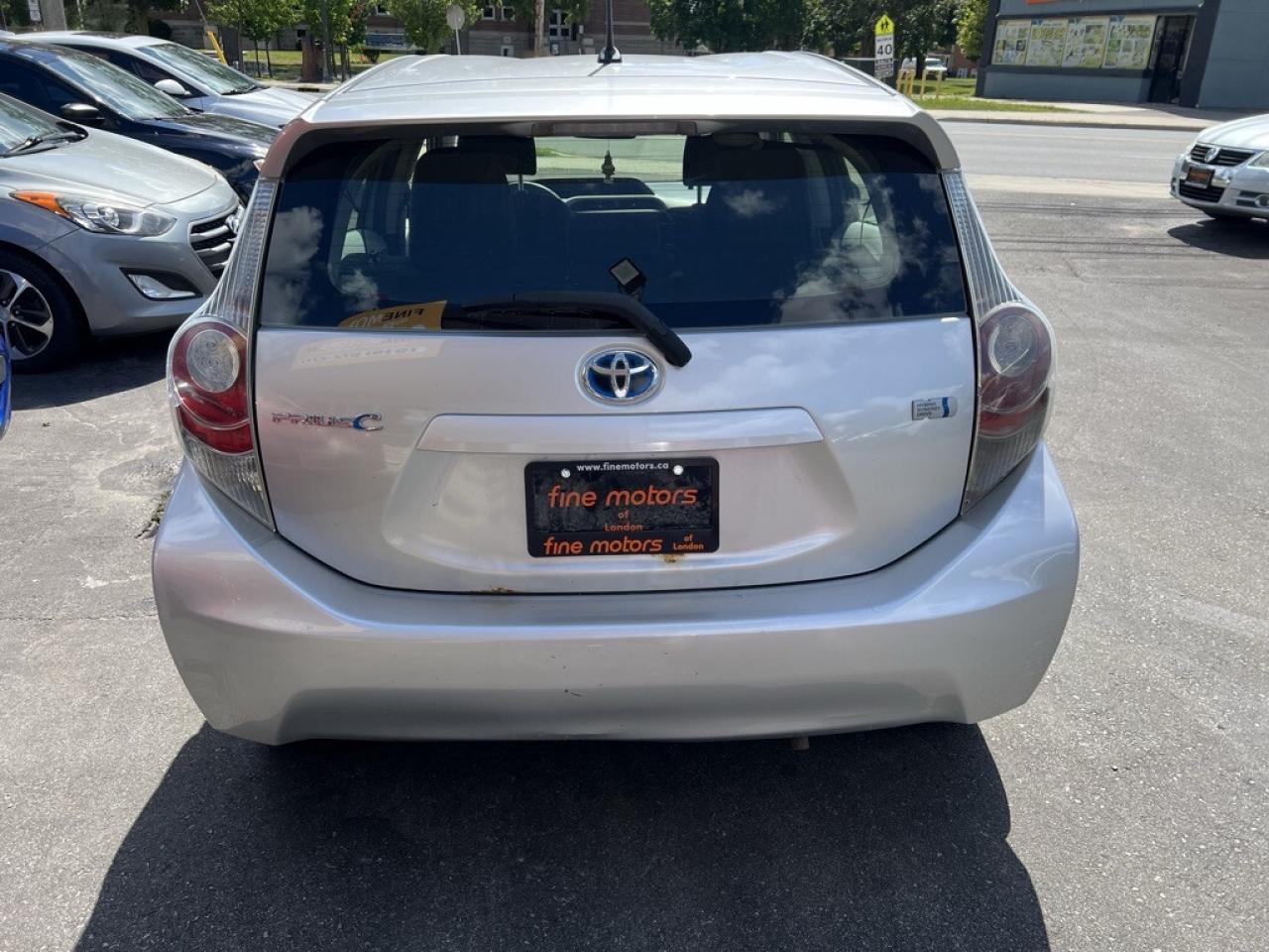 2012 Toyota Prius c 5dr Hatchback Technology Photo