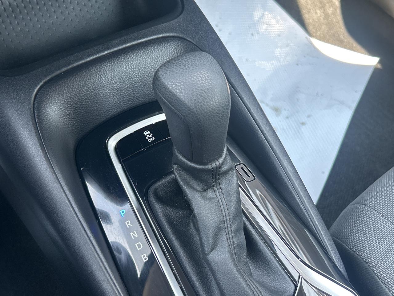 2022 Toyota Corolla L CVT Photo