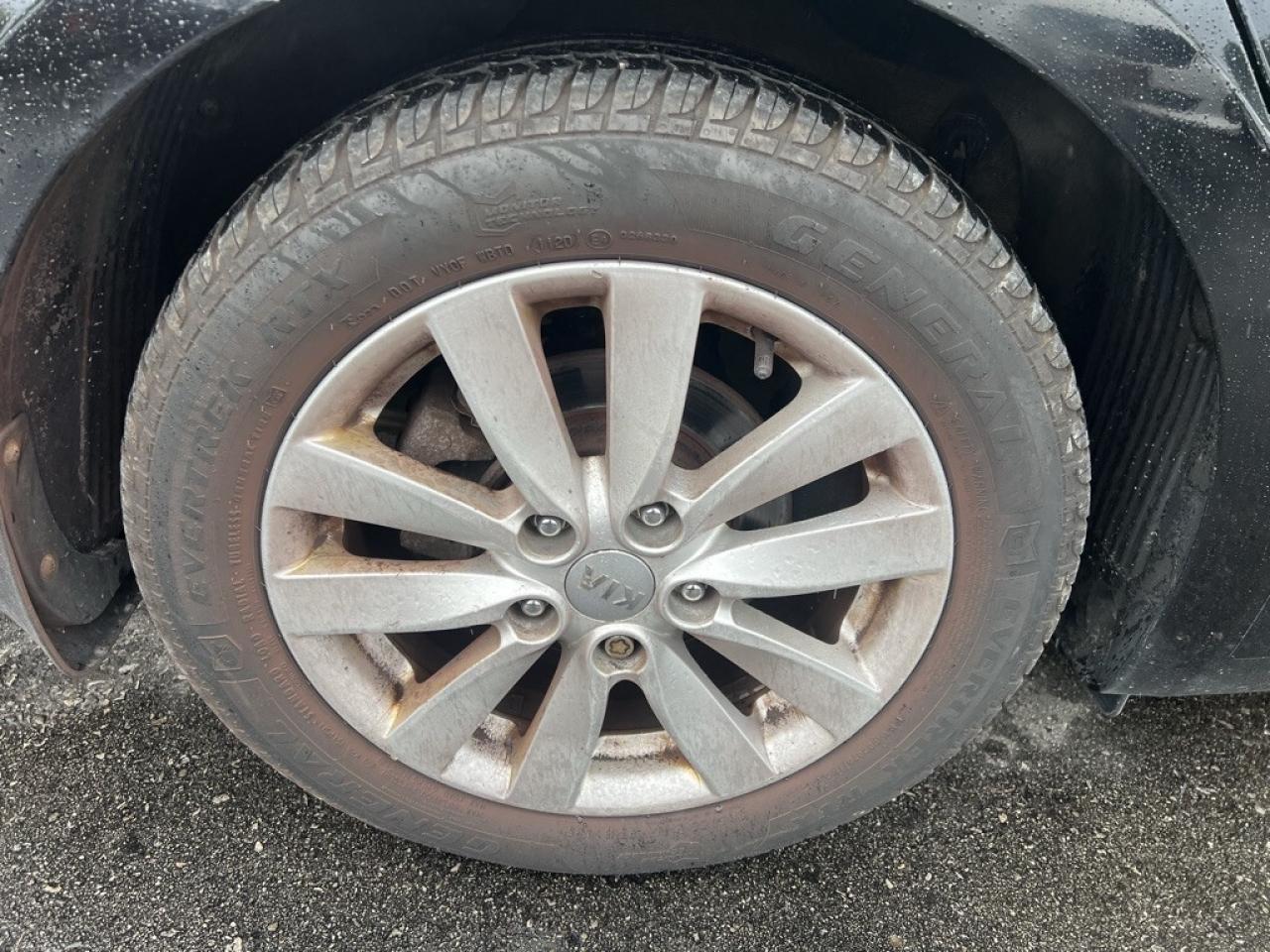 2014 Kia Forte LX 4dr Sedan Automatic Photo