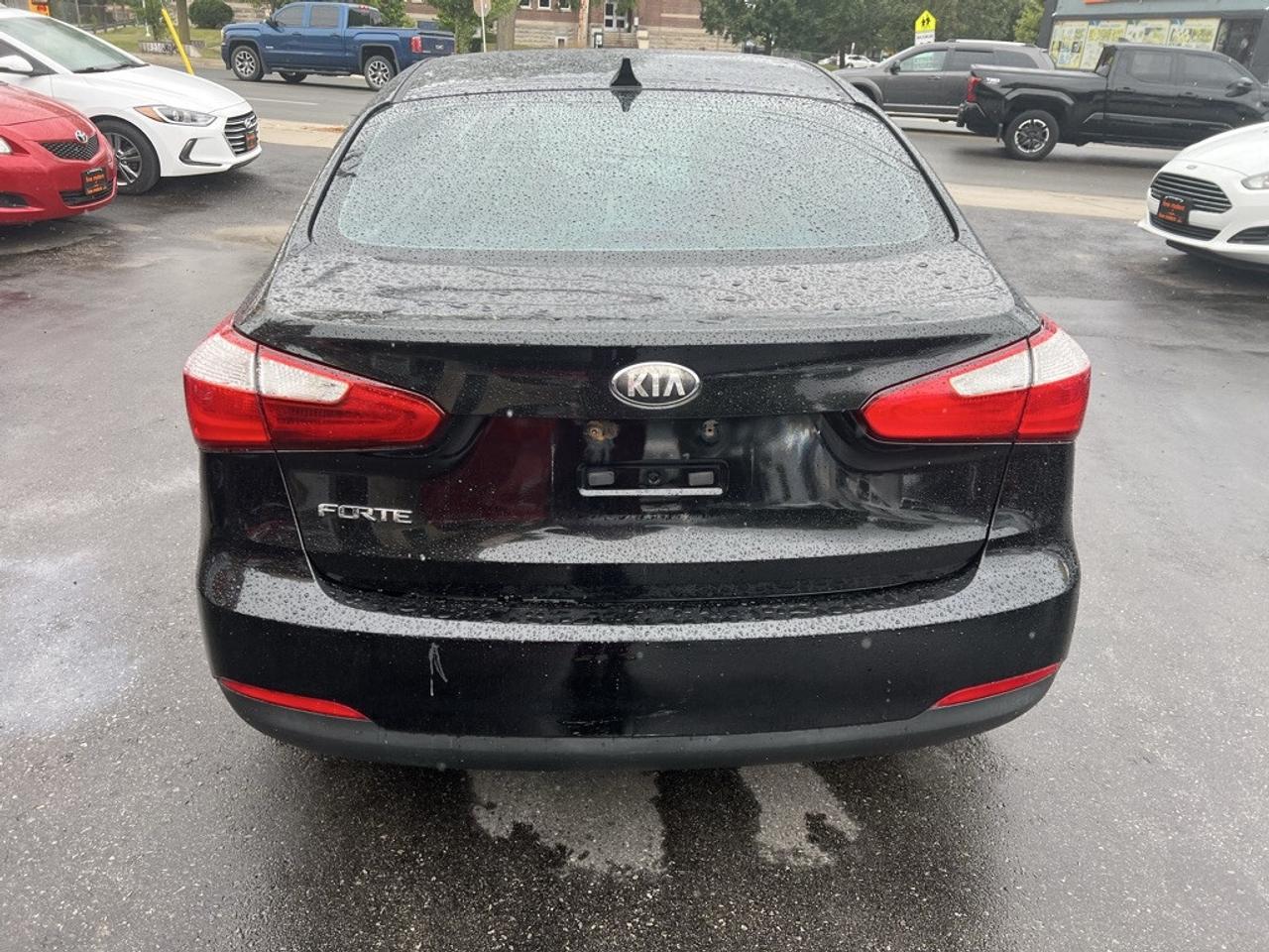 2014 Kia Forte LX 4dr Sedan Automatic Photo3