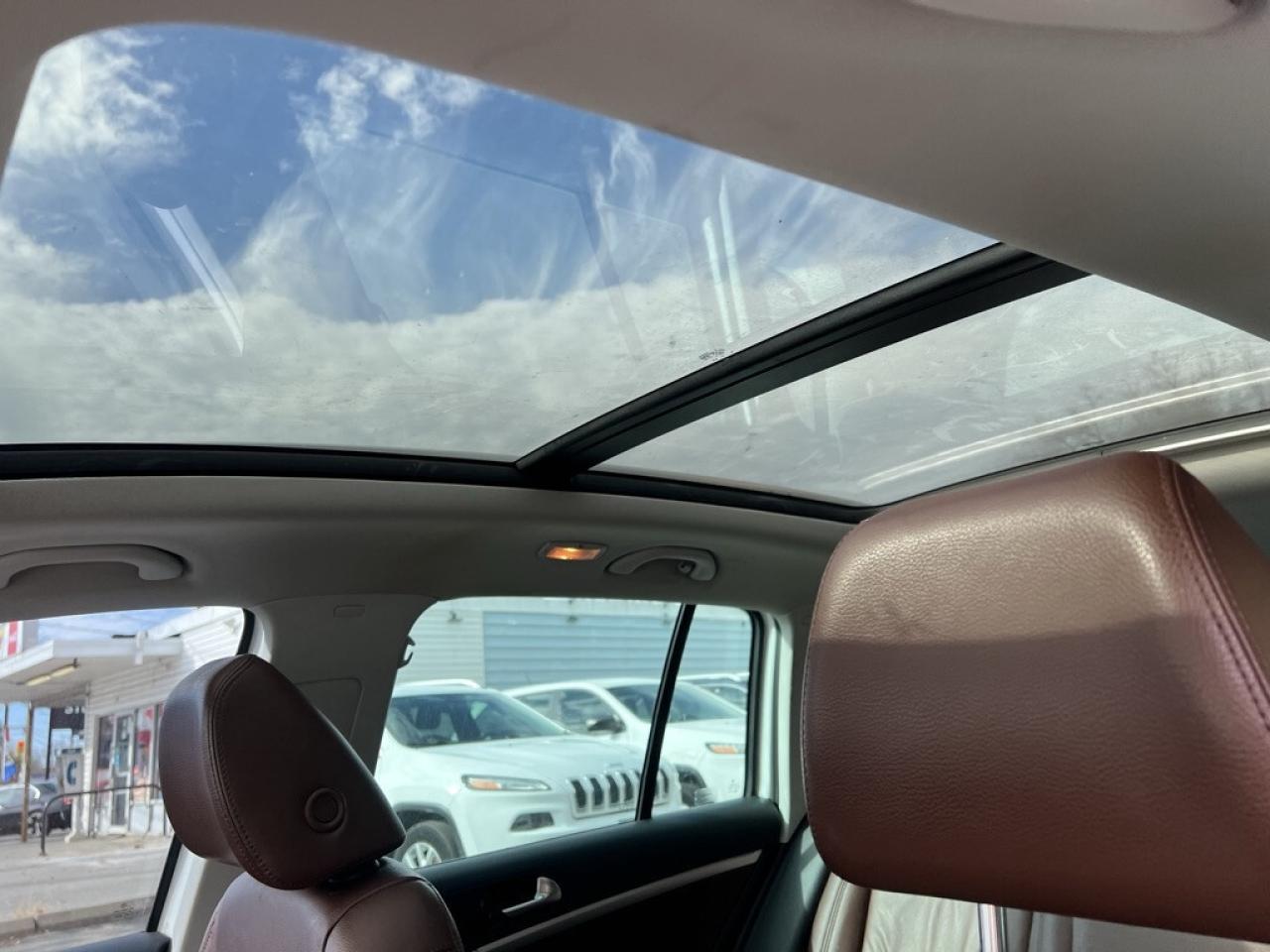 2017 Volkswagen Tiguan 4MOTION 4dr Highline Photo