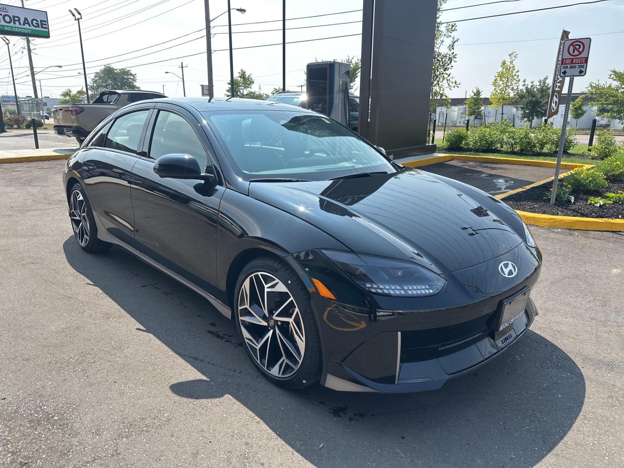 2024 Hyundai IONIQ 6 Preferred AWD Long Range w-Ultimate Pkg Photo