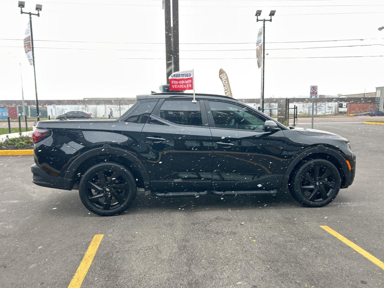 2023 Hyundai Santa Cruz Ultimate AWD wColour Pkg   Starting from 5.29% OAC Photo