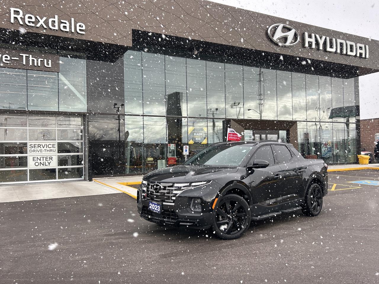 2023 Hyundai Santa Cruz Ultimate AWD wColour Pkg   Starting from 5.29% OAC Photo